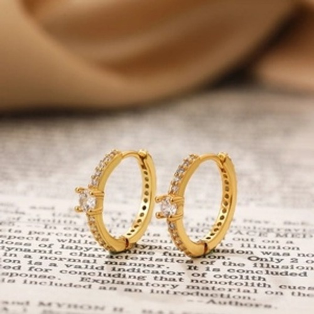 18K Gold Plated Cubic Zirconia‎ Huggie Hoop Earrings Round CZ Pave Gold Hoops